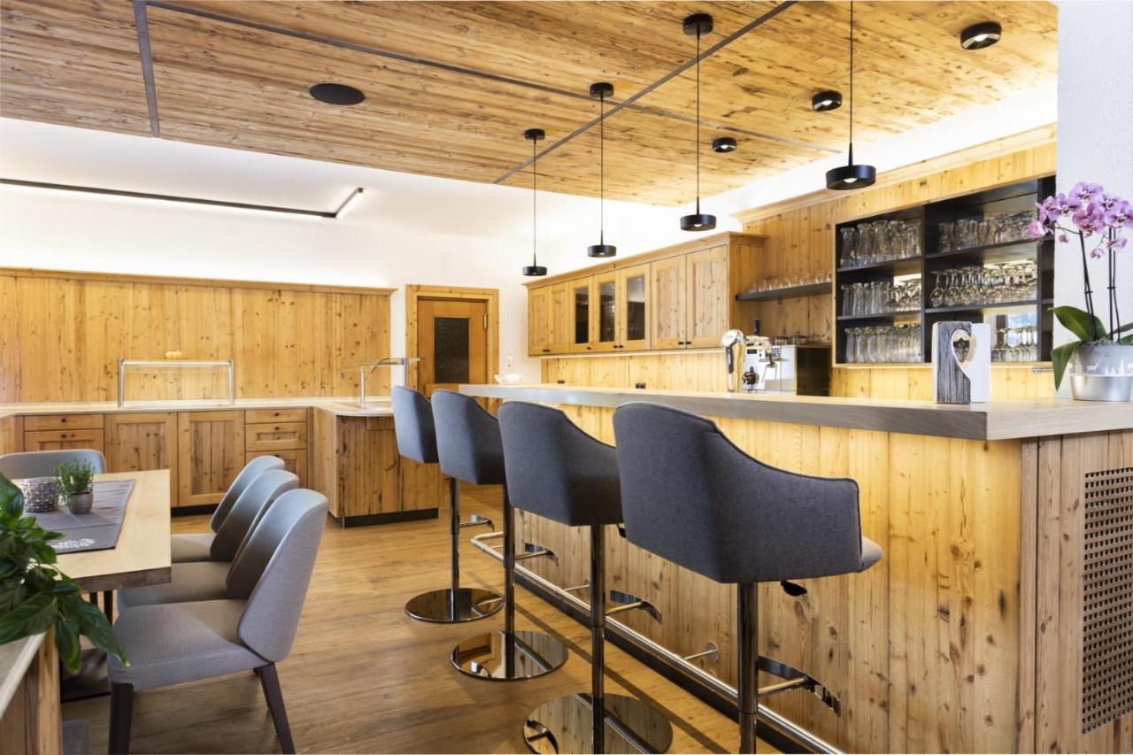 Hotel Garni Tirol 拉迪斯 外观 照片