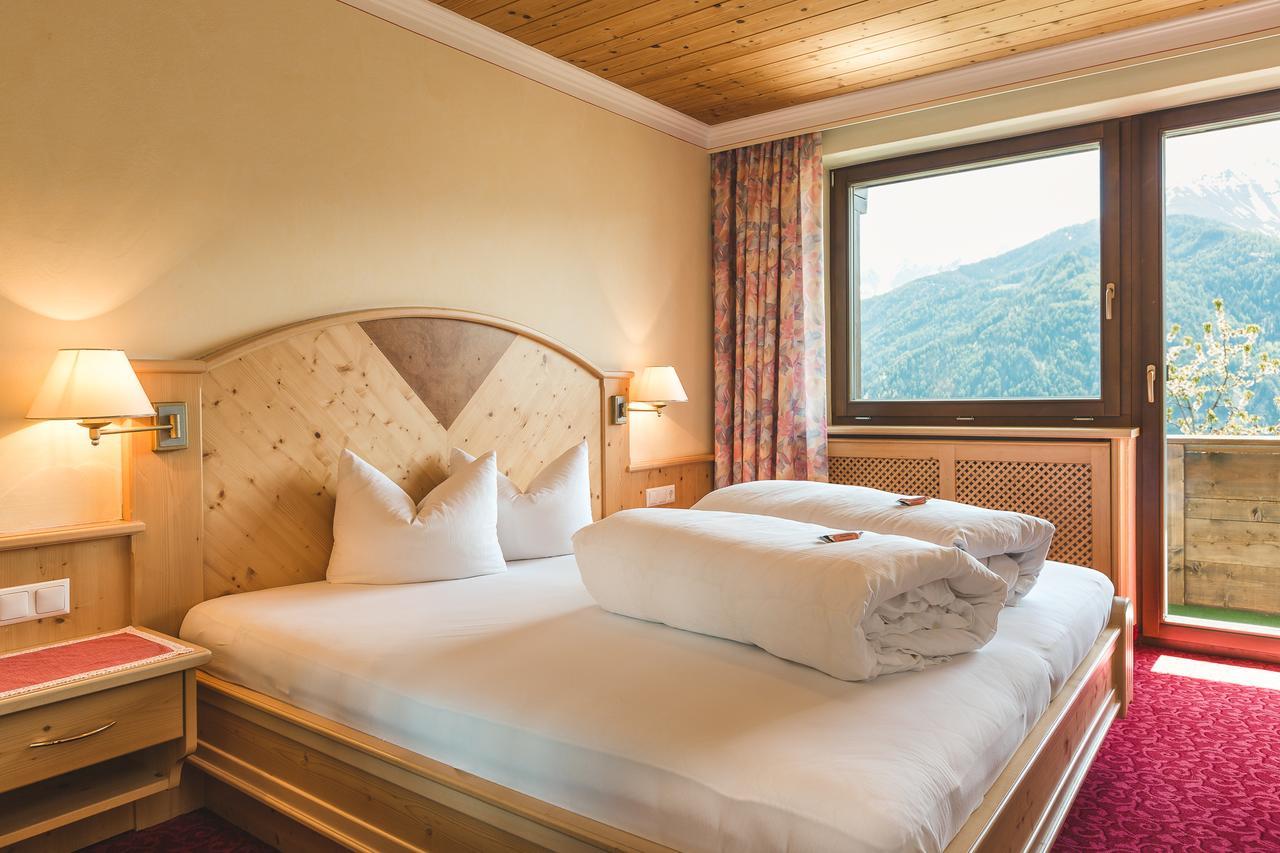 Hotel Garni Tirol 拉迪斯 外观 照片