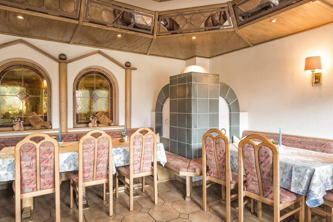 Hotel Garni Tirol 拉迪斯 外观 照片