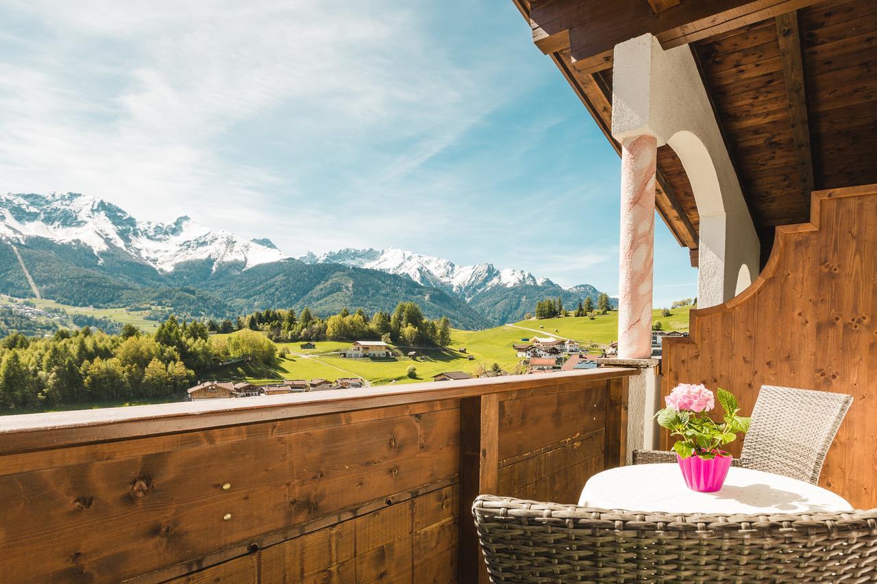 Hotel Garni Tirol 拉迪斯 外观 照片