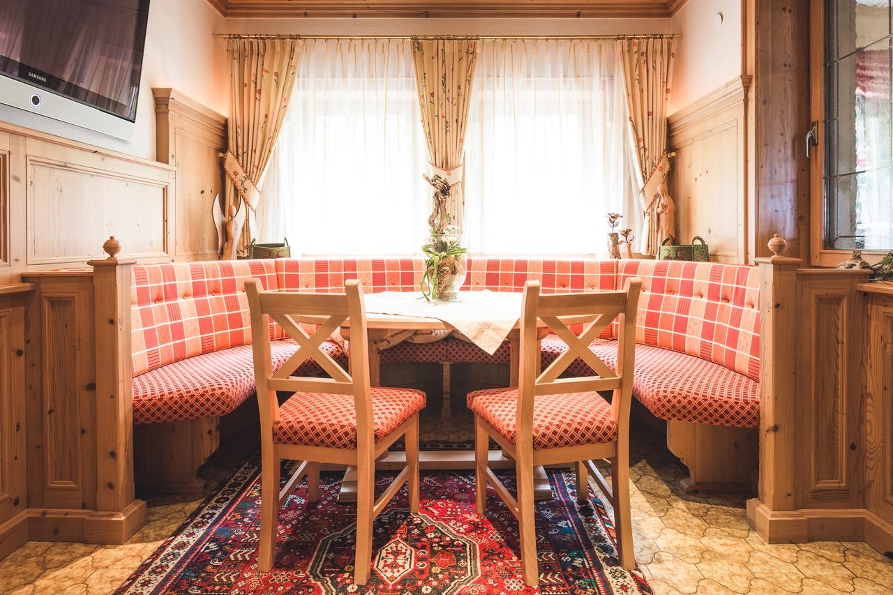 Hotel Garni Tirol 拉迪斯 外观 照片