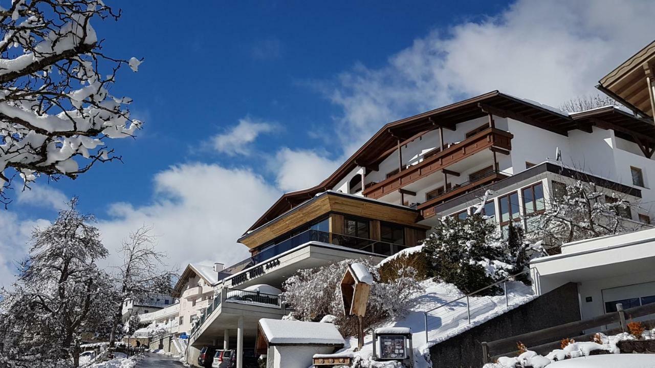 Hotel Garni Tirol 拉迪斯 外观 照片