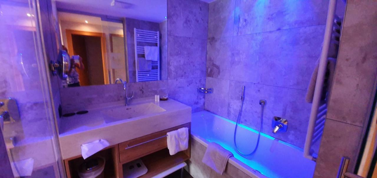 Hotel Garni Tirol 拉迪斯 外观 照片